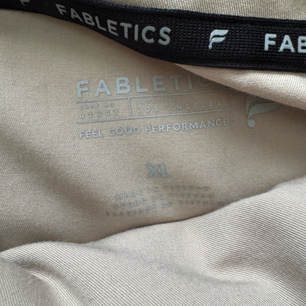 Fabletics Black Performance Top - Picture 4 of 8